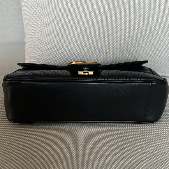 ‼️SOLD‼️GG Marmont small matelassé shoulder bag. - Picture 11 of 14